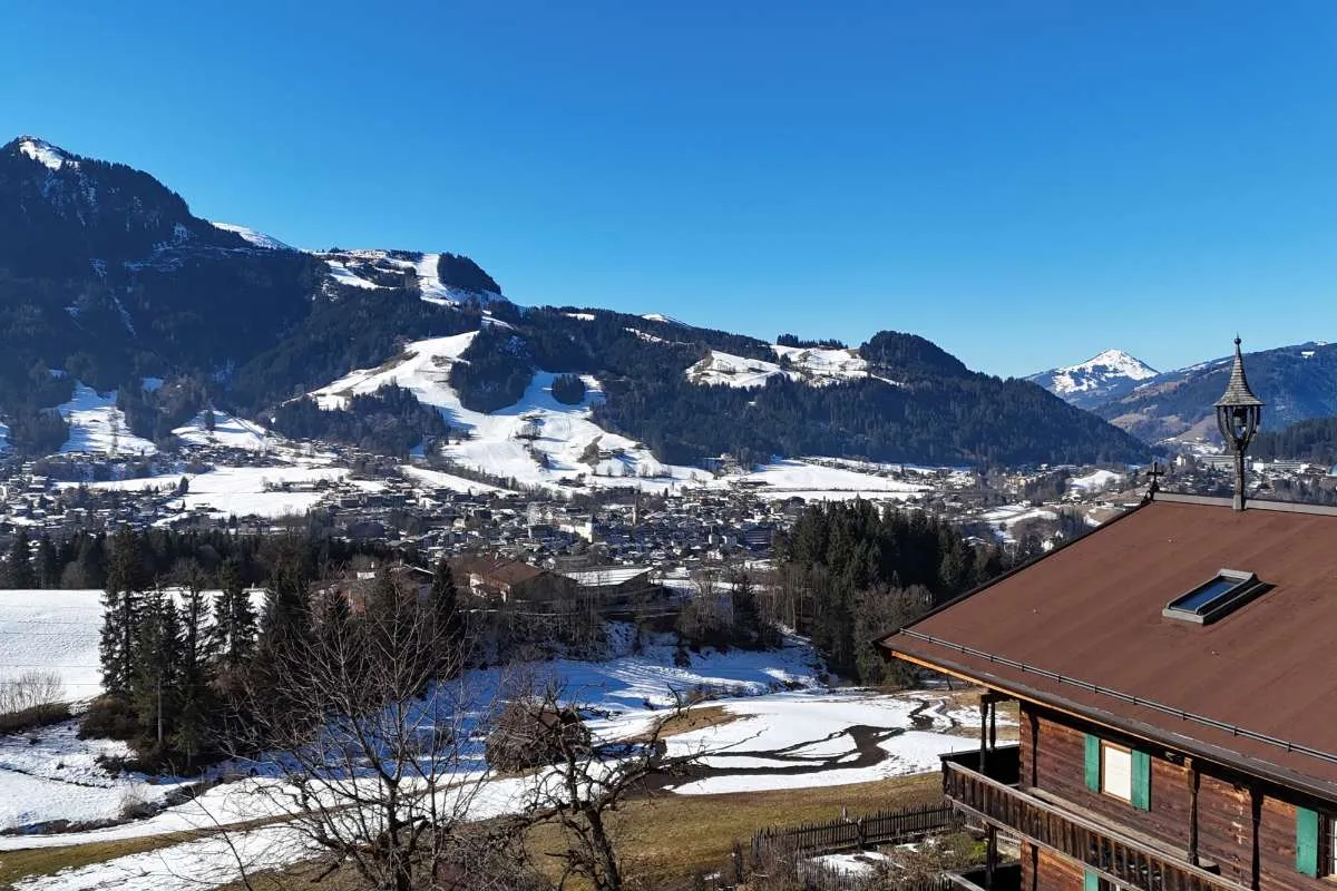 Dachgeschosswohnung mit sonniger Terrasse in Kitzbühel (06640) - Ansicht 3