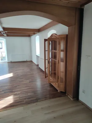 7-Zimmer-Gewerbeimmobilie kaufen in Gmunden – 290 m², € 267.700 – Bild 14 von 30
