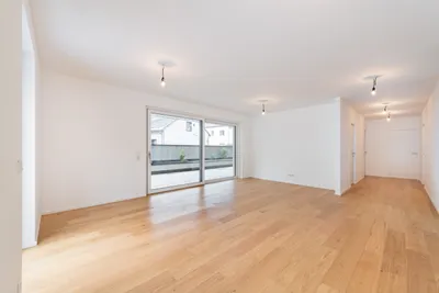4-Zimmer-Wohnung mieten in Wels-Land – 90 m², € 1.900 – Bild 5 von 23