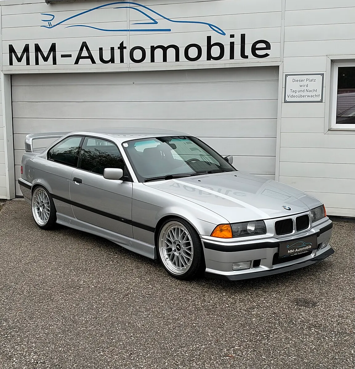 BMW 328I