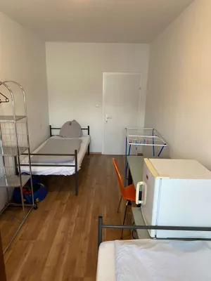 6-Zimmer-Wohnung mieten in Wien – 150 m², € 450 – Bild 89 von 90