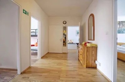 6-Zimmer-Wohnung mieten in Wien – 150 m², € 450 – Bild 8 von 90