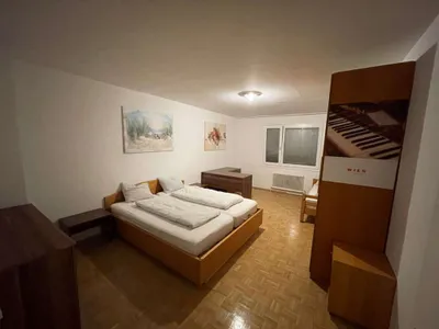 6-Zimmer-Wohnung mieten in Wien – 150 m², € 450 – Bild 18 von 90