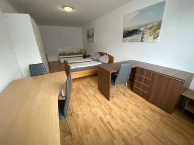 6-Zimmer-Wohnung mieten in Wien – 150 m², € 450 – Bild 79 von 90