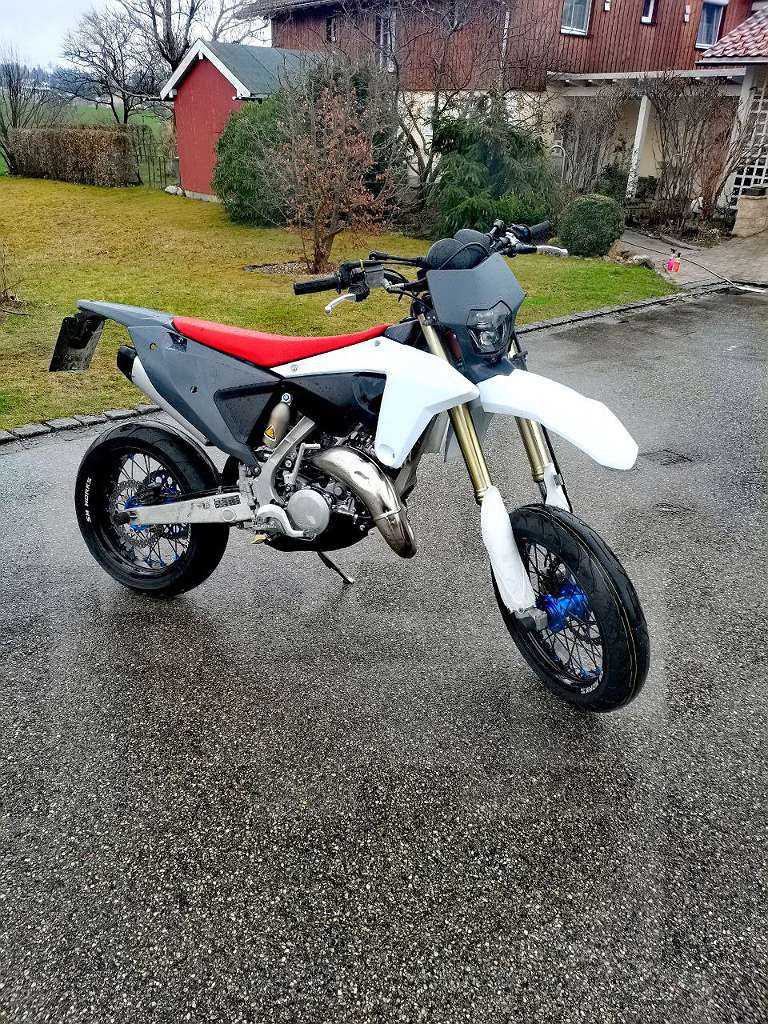 Fantic 125 Supermoto