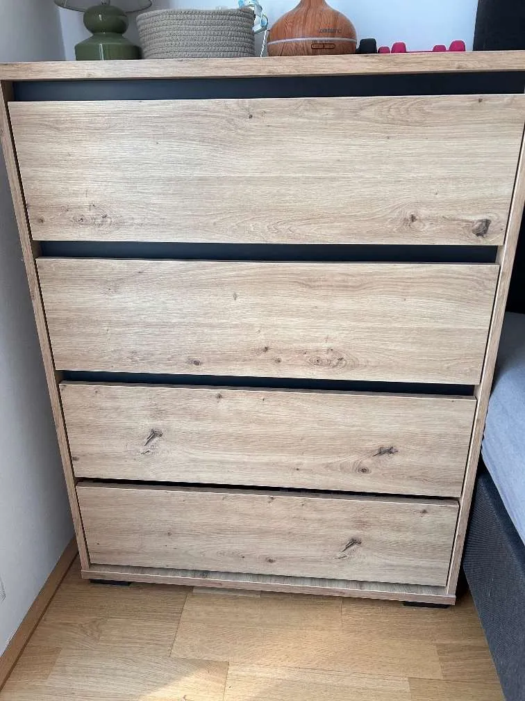 Carryhome Kommode, € 30,- (6233 Kramsach)