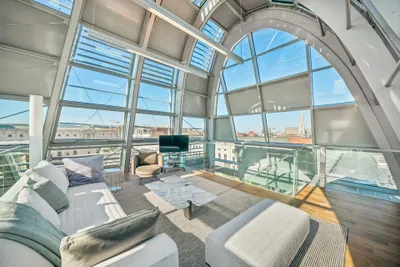 5-Zimmer-Wohnung mieten in Wien – 204 m², € 10.400 – Bild 1 von 17