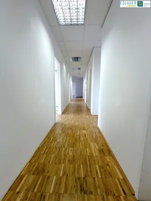 6-Zimmer-Gewerbeimmobilie mieten in Sankt Pölten – 143 m², € 1.352 – Bild 12 von 17
