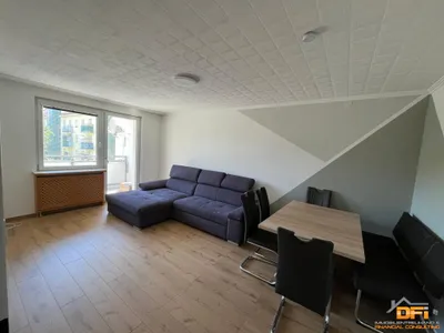 TROSTSTRASSE: Sonnige 2-Zimmer Loggia-Wohnung im 5 Liftstock und zentraler Wohnlage