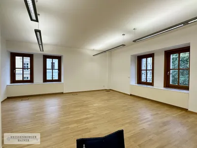 2-Zimmer-Gewerbeimmobilie mieten in Wien – 83 m², € 1.992 – Bild 4 von 14