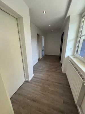 6-Zimmer-Gewerbeimmobilie mieten in Hollabrunn – 196 m², € 1.720 – Bild 3 von 57