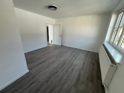6-Zimmer-Gewerbeimmobilie mieten in Hollabrunn – 196 m², € 1.720 – Bild 16 von 57