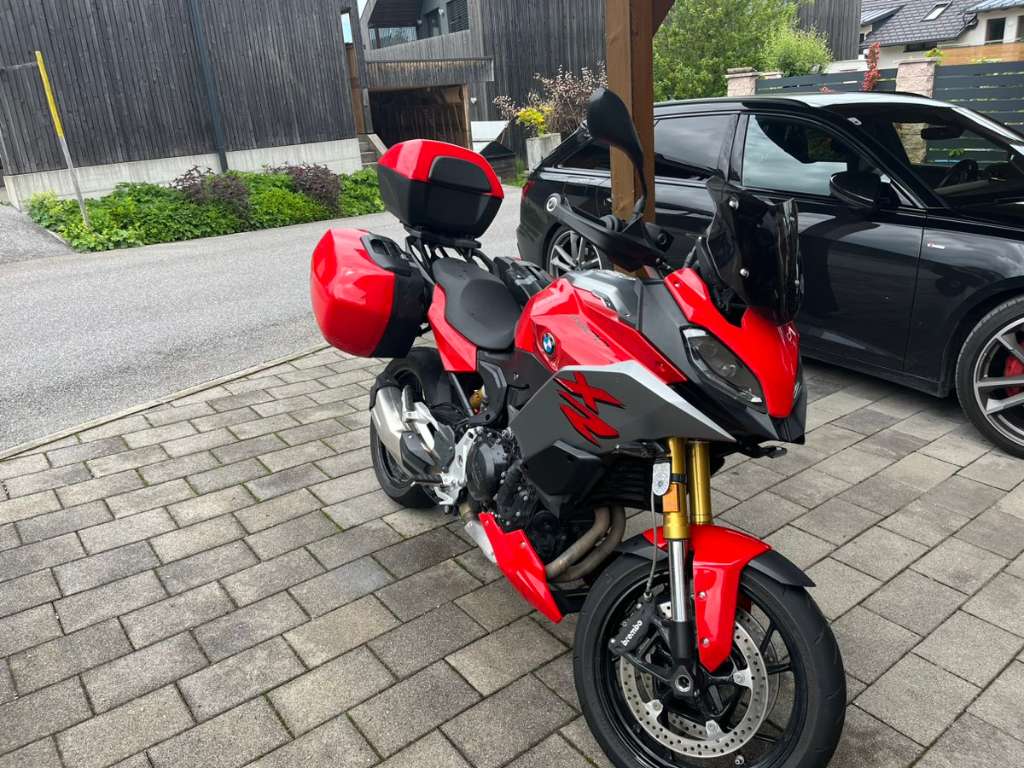 BMW F 900 XR Tourer