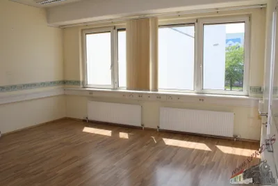 1-Zimmer-Gewerbeimmobilie mieten in Mödling – 56 m², € 706 – Bild 24 von 30