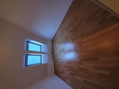 Dachgeschoßwohnung mit Balkon - 2 Zimmer zu vermieten – Bild 2