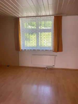 3-Zimmer-Wohnung mieten in Bruck-Mürzzuschlag – 90 m², € 250 – Bild 4 von 6