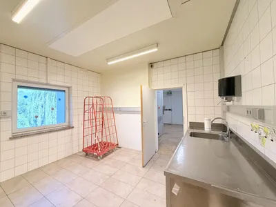Gewerbeimmobilie mieten in Sankt Veit an der Glan – 903 m², € 5.189 – Bild 9 von 16