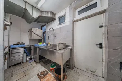 Gewerbeimmobilie mieten in Wien – 450 m², € 9.500 – Bild 26 von 32