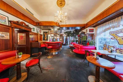 Gewerbeimmobilie mieten in Wien – 450 m², € 9.500 – Bild 2 von 32