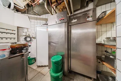 Gewerbeimmobilie mieten in Wien – 450 m², € 9.500 – Bild 23 von 32