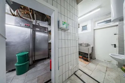 Gewerbeimmobilie mieten in Wien – 450 m², € 9.500 – Bild 25 von 32