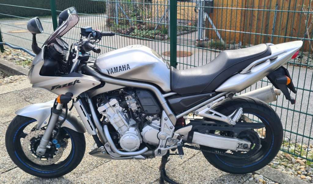 Yamaha FZS 1000 Fazer Tourer