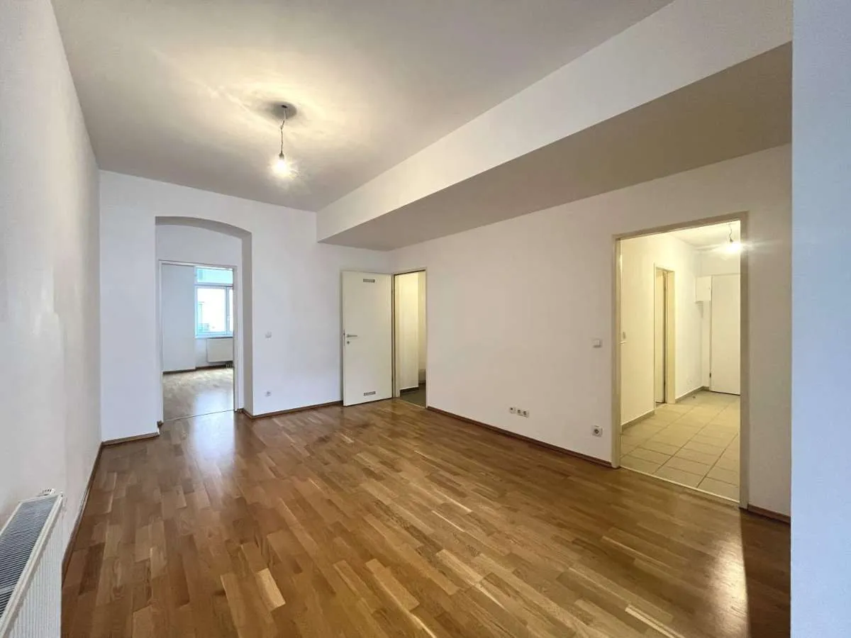 Stadtrand trifft City: Helle 2-Zimmer-Wohnung mit Loggia nahe Wienerberg - Widok 2
