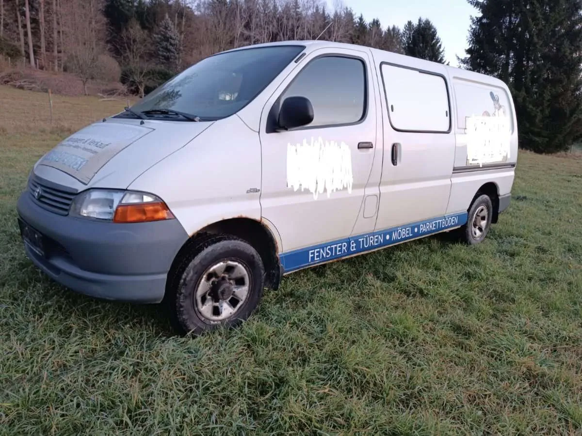 Toyota Hi Ace