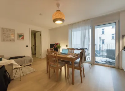 Pauschalmiete inklusive Warmwasser, Heizung & Kühlung - Moderne 2-Zimmer-Wohnung mit großzügigem Balkon (15,74 m²) und stilvoller Ausstattung – Bild 3