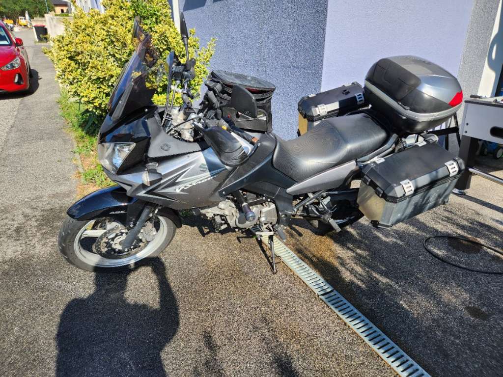 Suzuki V-Strom DL650A Tourer