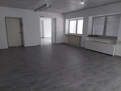 Gewerbeimmobilie mieten in Eferding – 150 m², € 1.500 – Bild 4 von 16