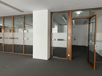 Gewerbeimmobilie mieten in Wien – 638 m², € 24 – Bild 16 von 17