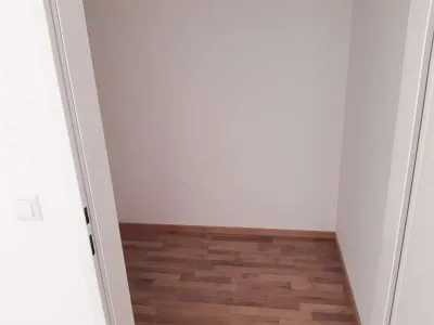 2-Zimmer-Wohnung mieten in Krems an der Donau – 51 m², € 898 – Bild 5 von 8