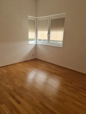 4-Zimmer-Haus mieten in Neusiedl am See – 195 m², € 2.200 – Bild 11 von 11