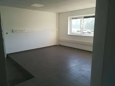 Gewerbeimmobilie mieten in Grieskirchen – 300 m², € 8 – Bild 5 von 10