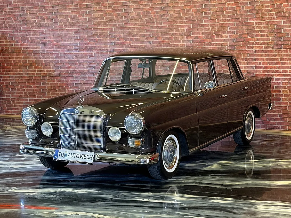 Mercedes-Benz Sonstige