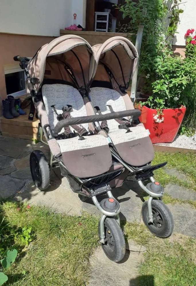 Zwillings-Kinderwagen TFK Twinner selling Twist Duo