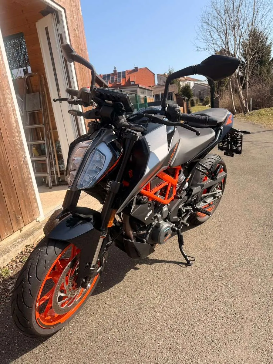 KTM Duke