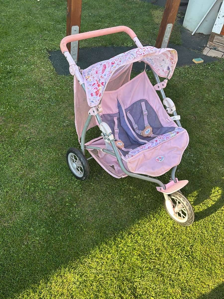 Gebrauchter Zwillingsbuggy Puppenwagen Baby Born,  5,- (2542 Kottingbrunn)  - willhaben