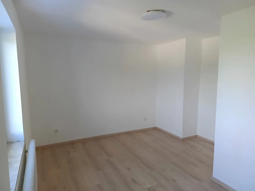 Helle 2 Zimmer Wohnung - Ansicht 3