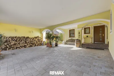 7-Zimmer-Haus kaufen in Hollabrunn – 282 m², € 559.000 – Bild 2 von 56
