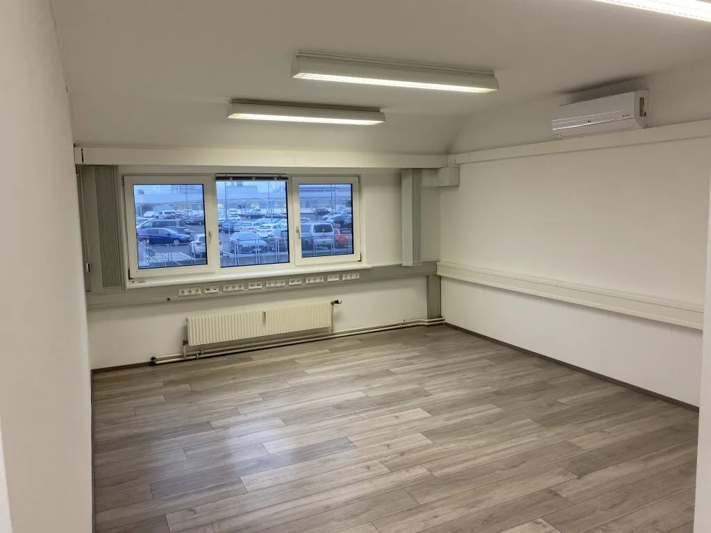 Moderne Büro/Praxis 89,7m² in Linz, Erstbezug mit Aufzug! Provisionsfrei direkt vom Eigentümer! - Ansicht 3