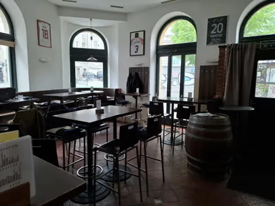 Gewerbeimmobilie mieten in Wien – 190 m², € 2.050