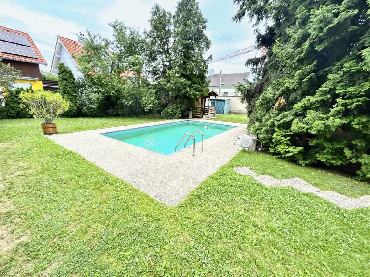 [06795] Wohnen mit Gartenidylle, Pool und Garage! - Ansicht 2