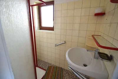 7-Zimmer-Immobilie kaufen in Amstetten – 166 m², € 264.000 – Bild 14 von 31