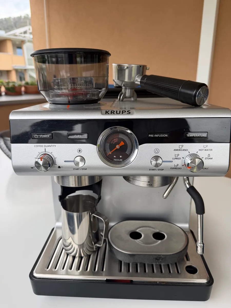 Krups Siebträger mit Mahlwerk, € 299,- (8052 Wetzelsdorf)