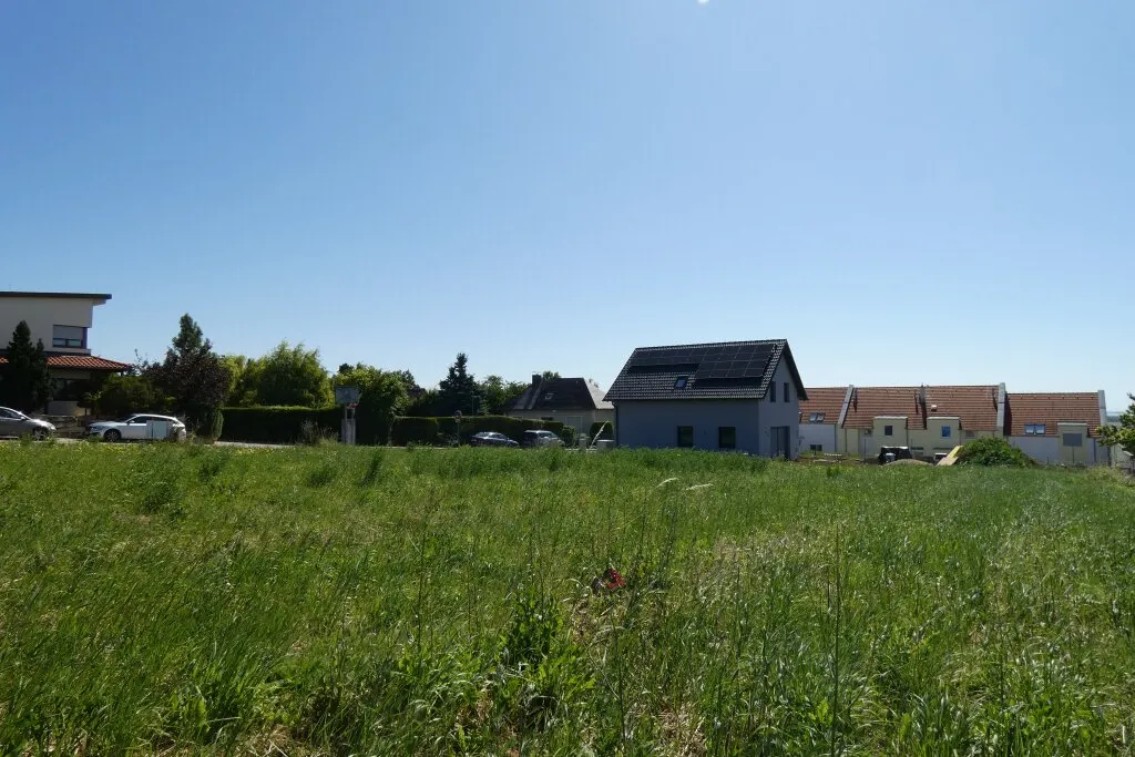TOP BAUGRUNDSTÜCK IN RUHIGER GRÜNLAGE – pohled 3