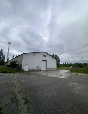 Gewerbeimmobilie kaufen in Neunkirchen – 10 662 m², € 2.500.000 – Bild 2 von 12