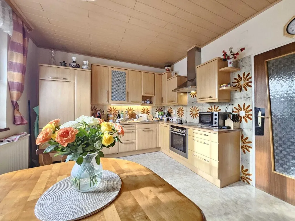 *** ENTZÜCKENDER BUNGALOW IN RUHIGER SIEDLUNGSLAGE MIT 2 TERRASSEN *** – pohled 3