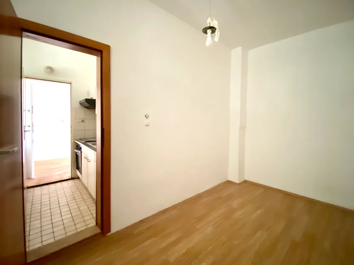 ruhige 2 Zimmer Wohnung im 6. Bezirk _ sehr gute Lage - Widok 3